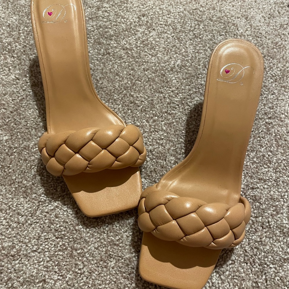 Vici Taffy Braided Heeled Sandal